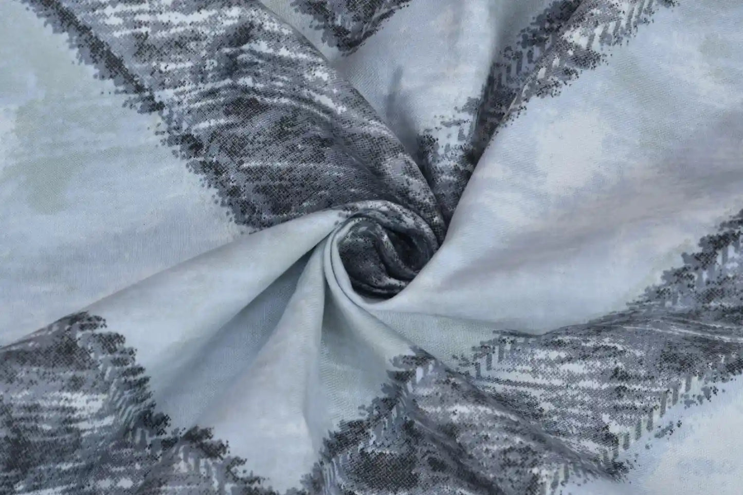 Aquatic Waves - Queen/Double - Fitted Bedsheet (76×72 inches)
