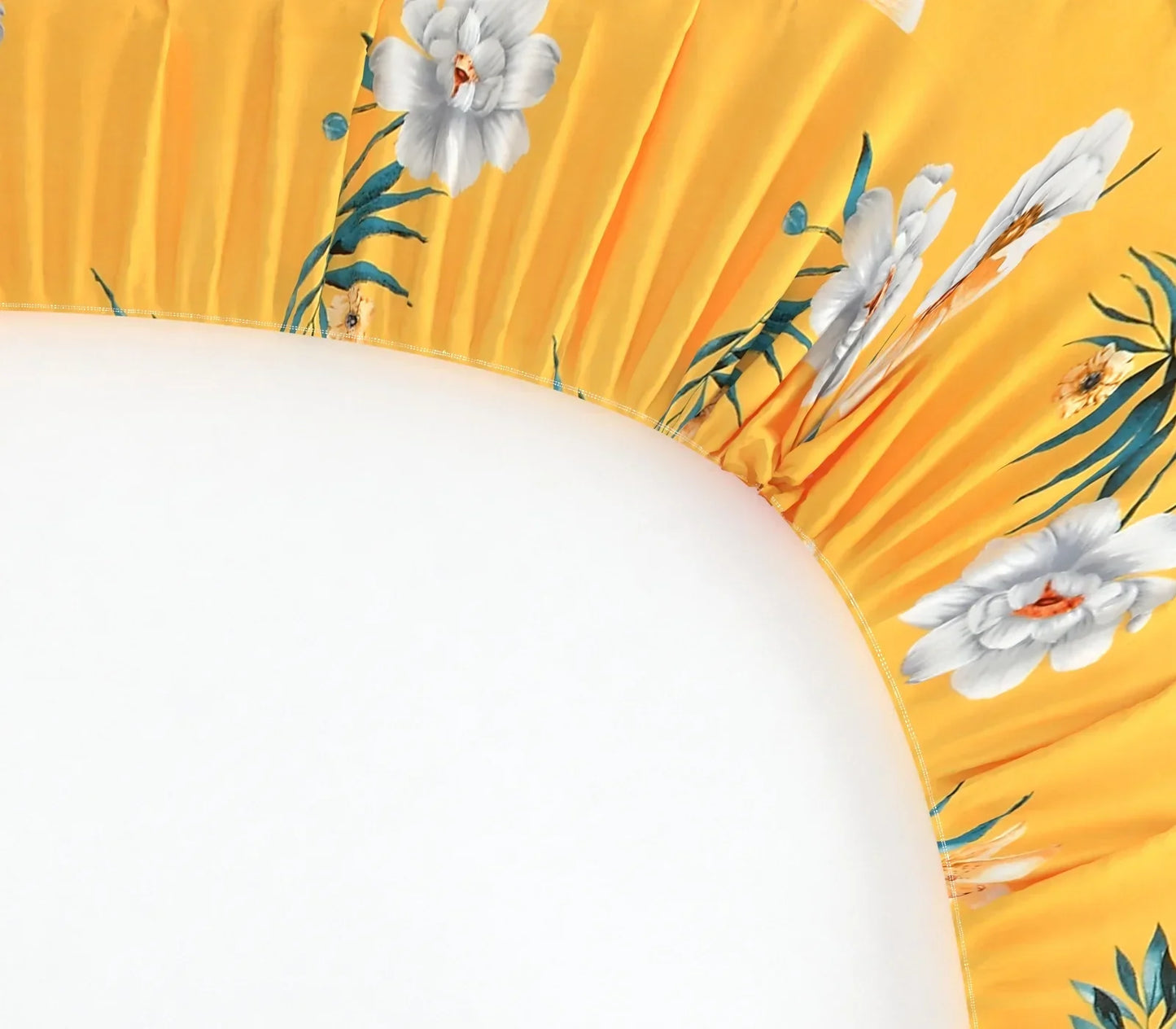 Blooming Bliss - Queen/Double - Fitted Bedsheet (76×72 inches)