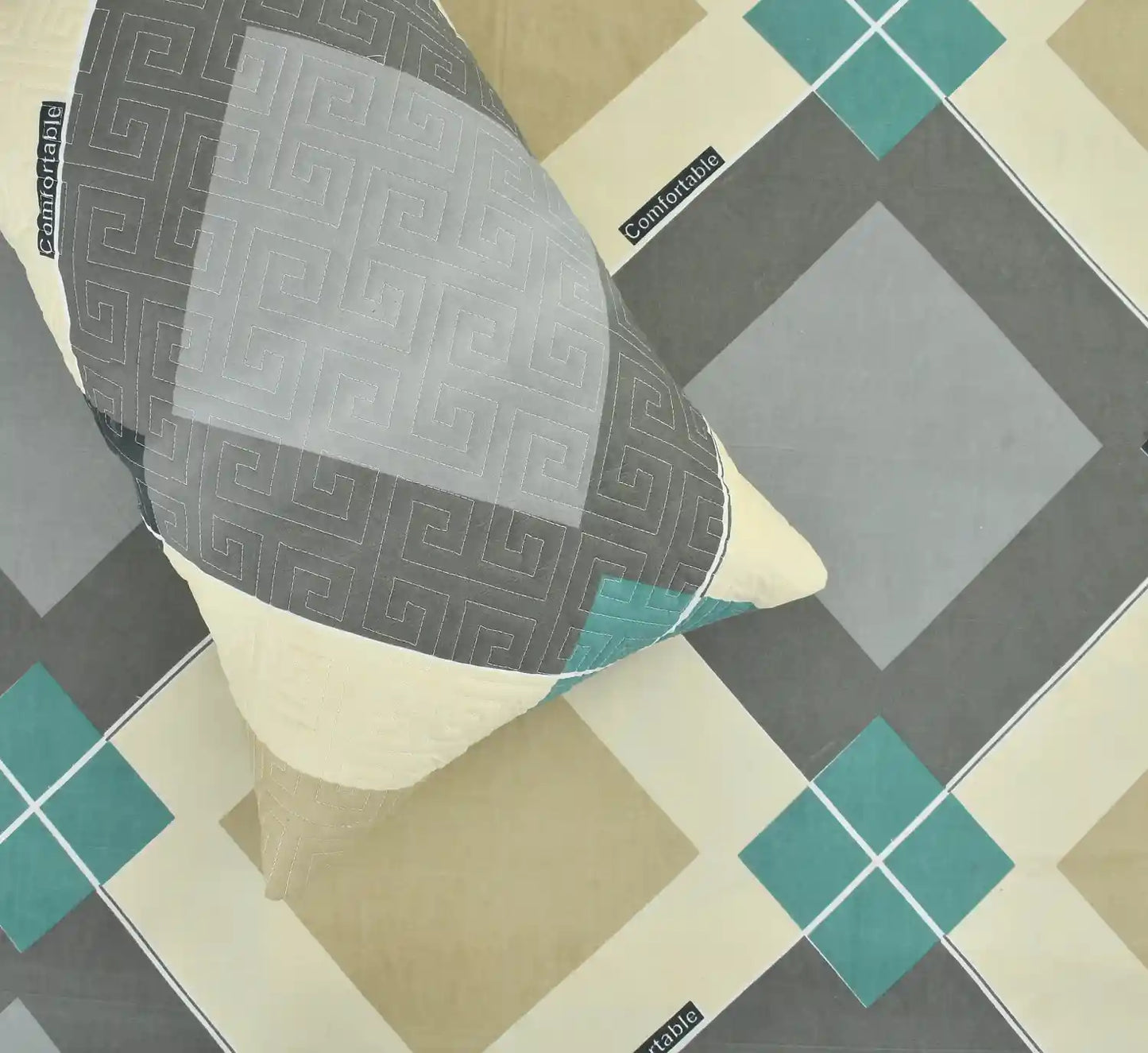 Dublin - 3 Pieces - Quilted Bedding Set (90 x 90 inches)