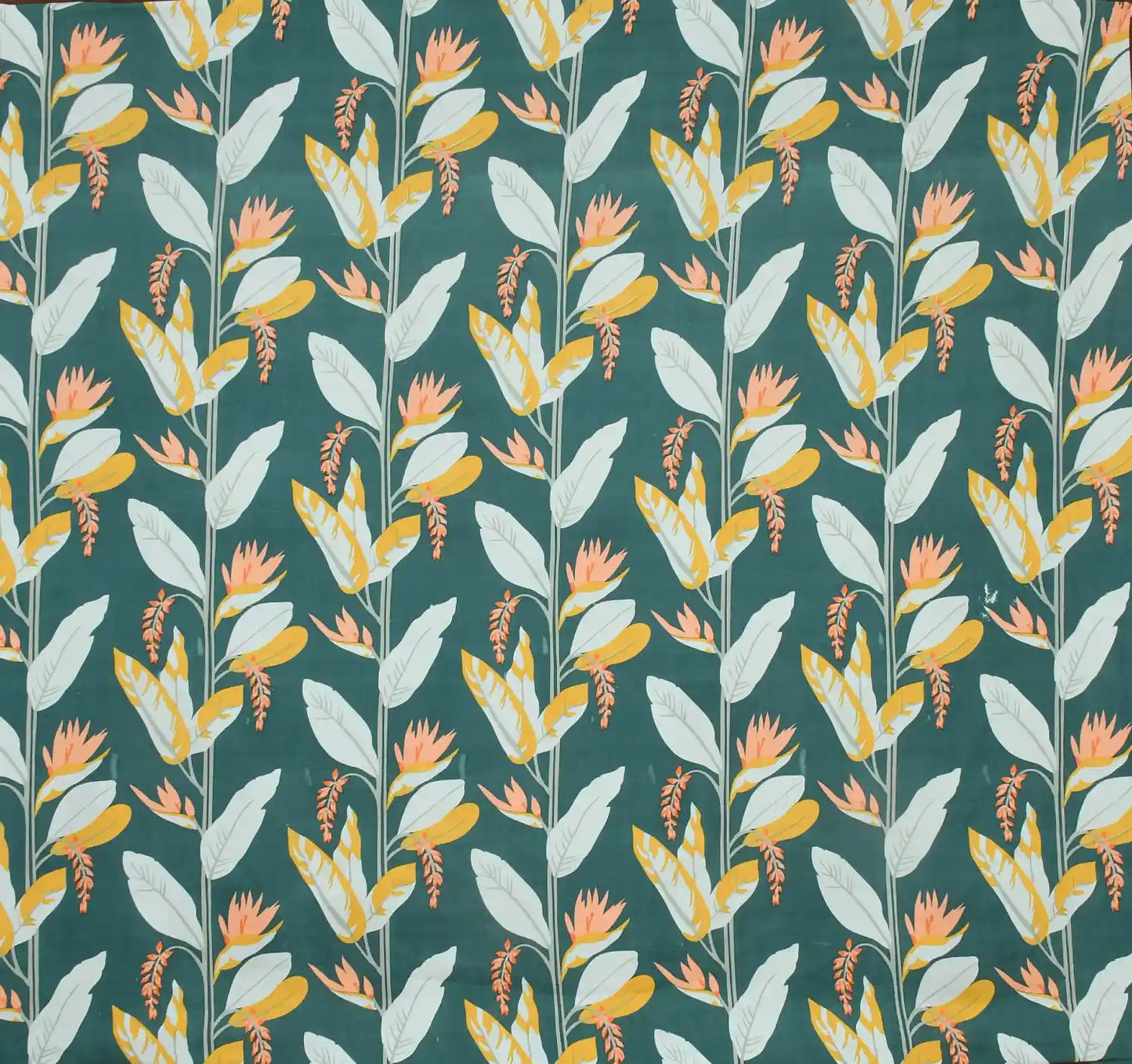Floral Yard - Queen/Double - Fitted Bedsheet (76×72 inches)