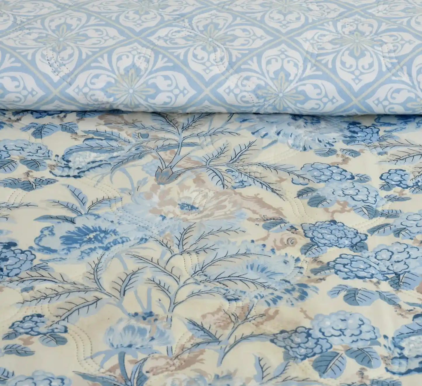 Juniper - Reversible Comforter - Double Bed