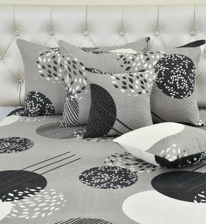 Luna - 3 Pieces - Quilted Bedding Set (90 x 90 inches)