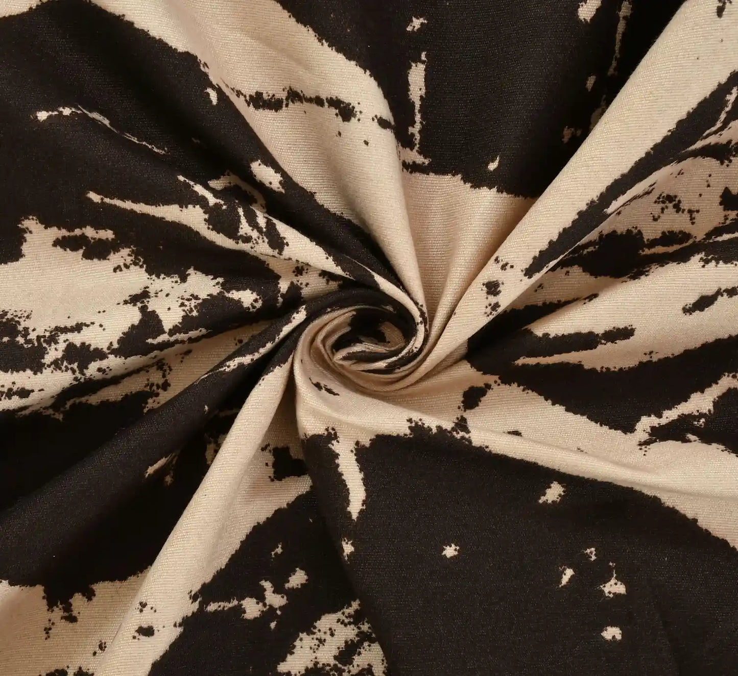 Maple - 3 Pieces - Quilted Bedding Set (90 x 90 inches)