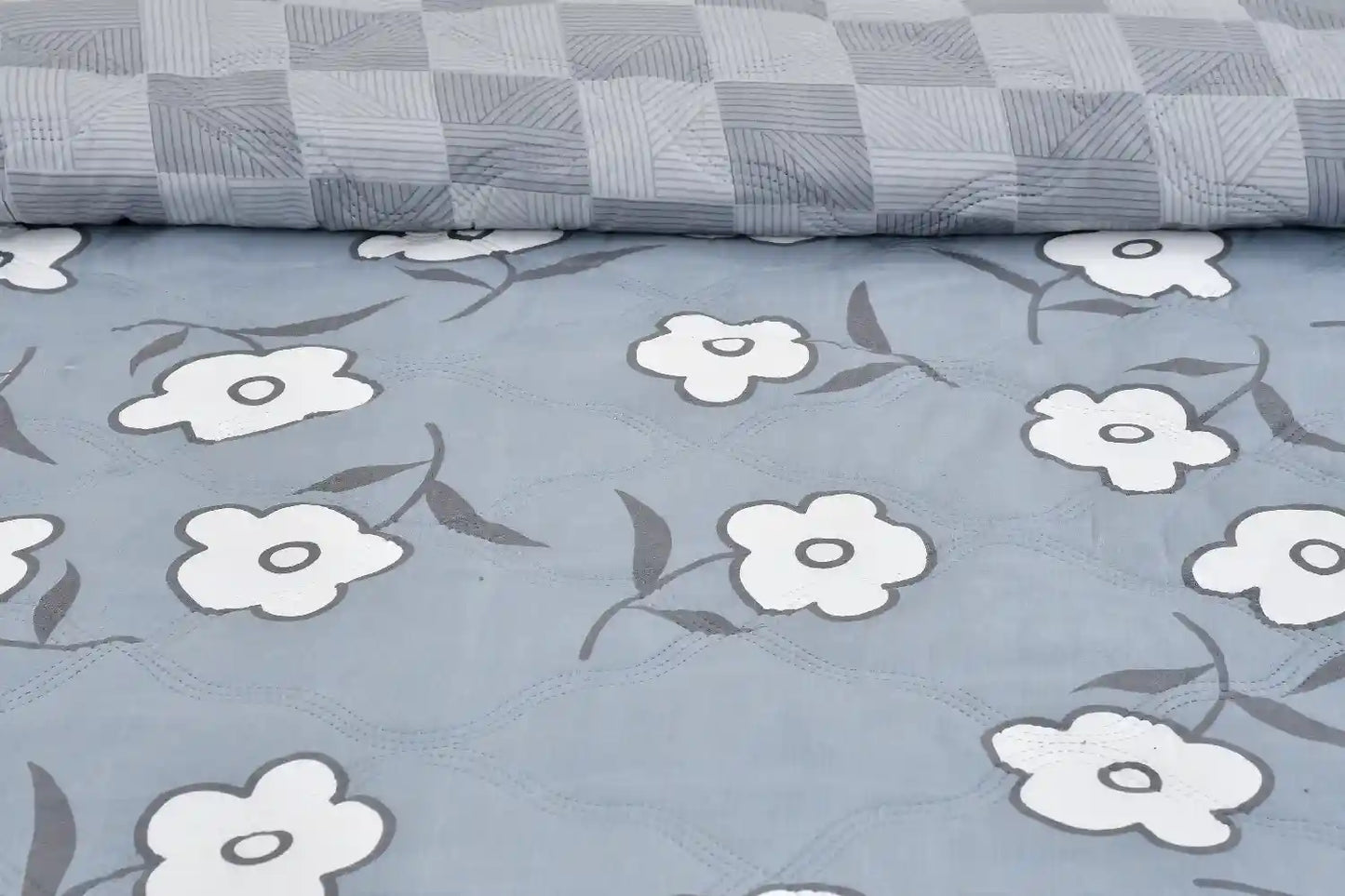 Moonflower - Reversible Comforter - Double Bed