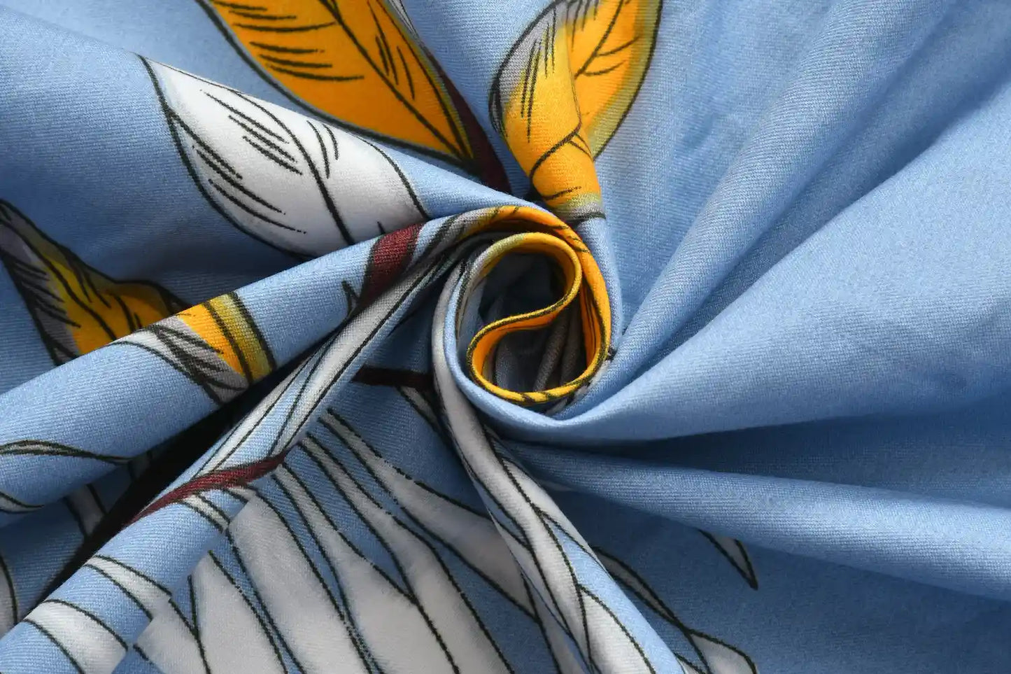 Sky Gardenia - Queen/Double - Fitted Bedsheet (76×72 inches)